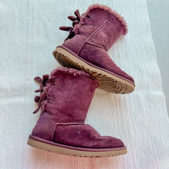 UGG Shoes - Ugg bow boots size women’s 5 purple boots